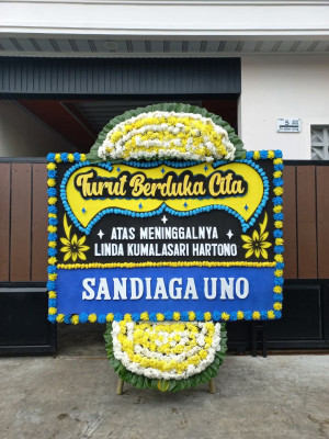 Papan Bunga Duka di Condong